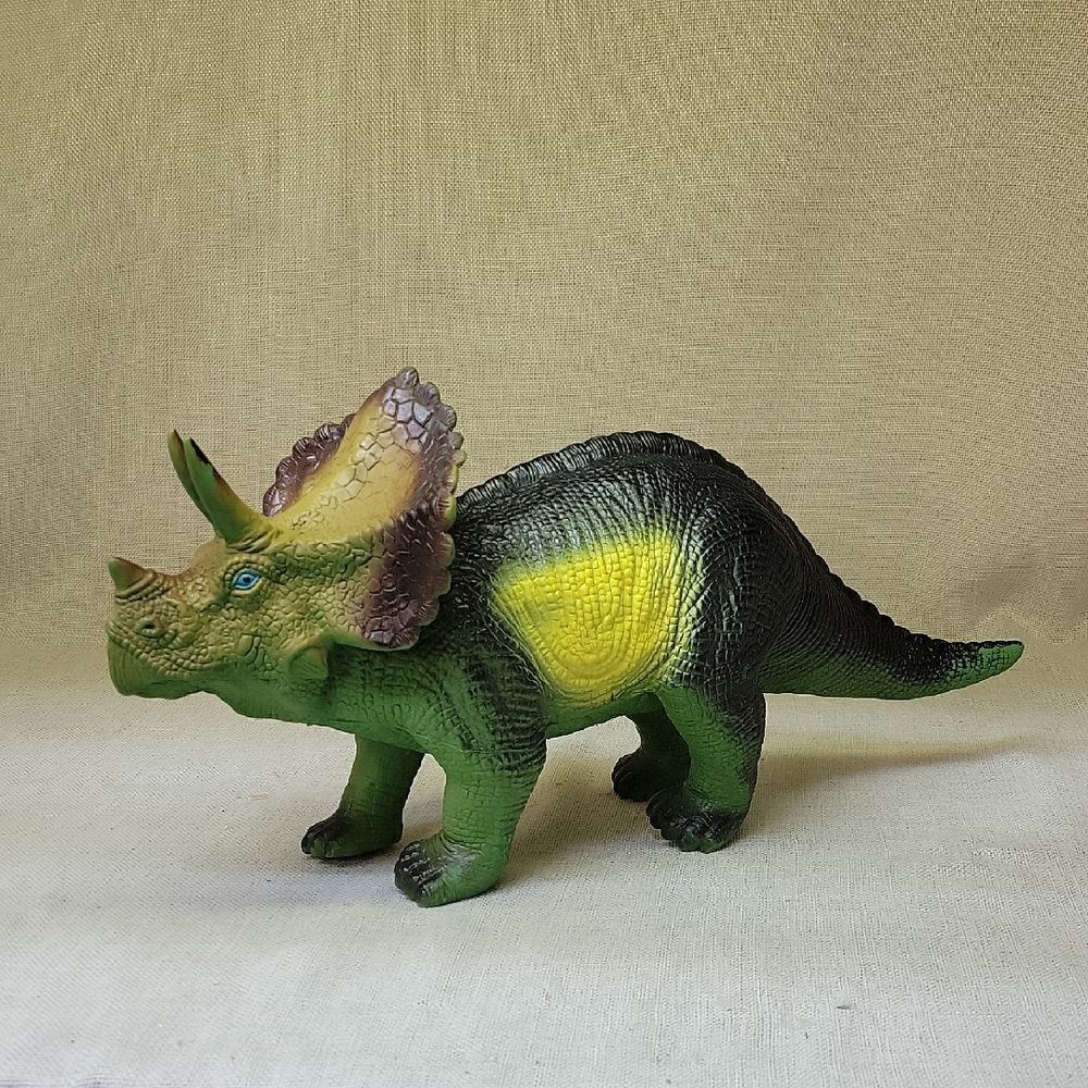 Vintage 2005 Toy Major Trading Co. Large Triceratops Rubbery Dinosaur Figure
